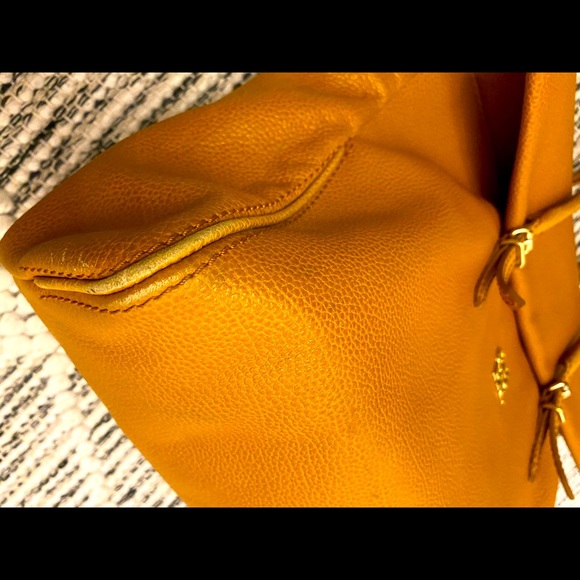 Beautiful CH tote bag - Picture 4 of 10